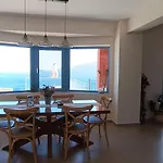 فيلة Augustela Seaview Vacation أيّا إفيميا