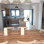 فيلة Augustela Seaview Vacation أيّا إفيميا
