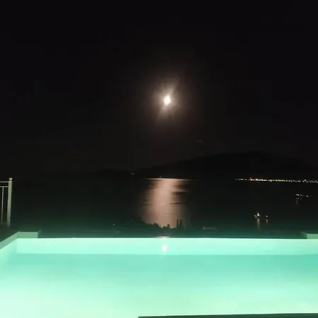 别墅 Augustela Seaview Vacation Agia Efimia